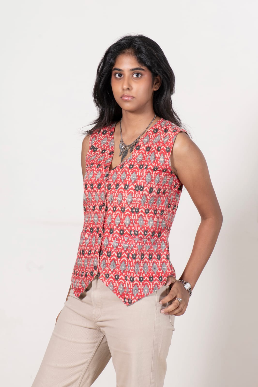 Amara Vest - Red